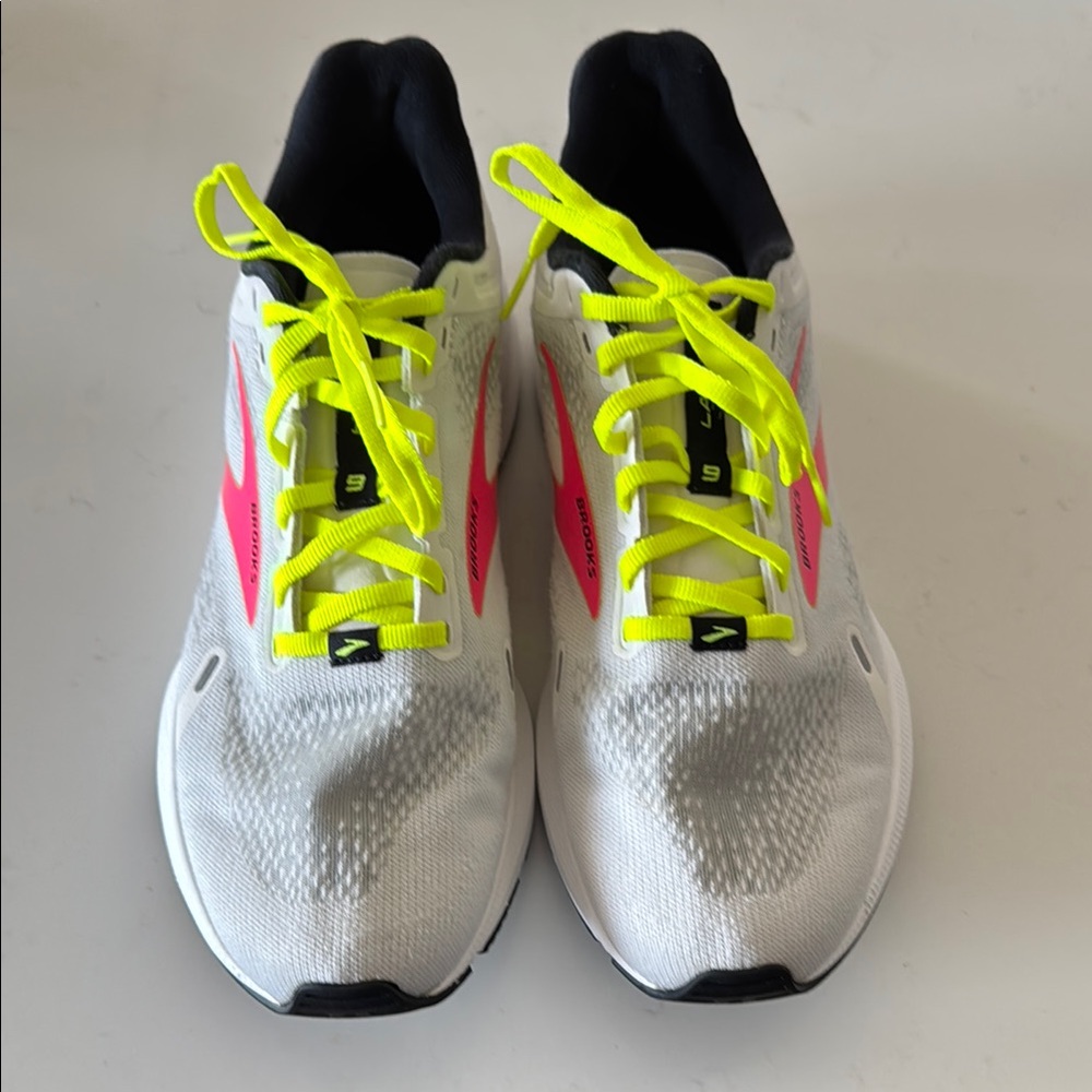 Brooks Launch 9 Running Shoes with Neon Laces